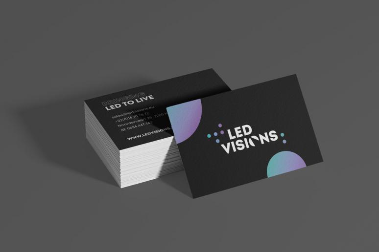 Grafisch design van de visitekaartjes voor LED visions uit meerhout.